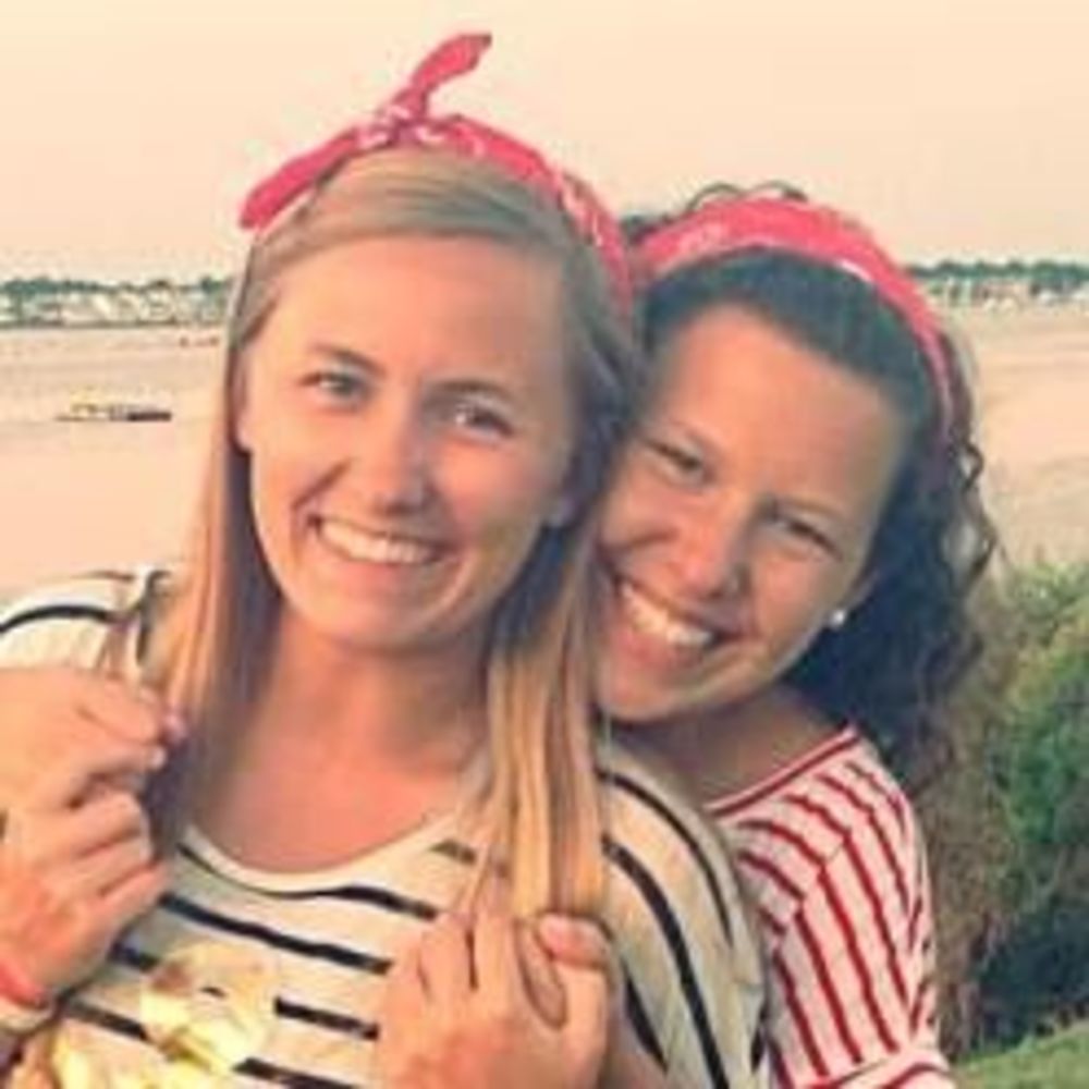 Meet your Posher, Ema